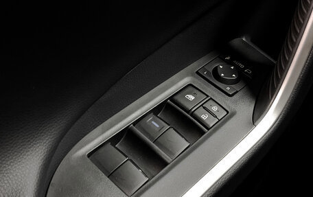 Toyota RAV4, 2025 год, 4 300 000 рублей, 30 фотография
