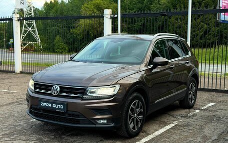 Volkswagen Tiguan II, 2017 год, 2 399 000 рублей, 3 фотография