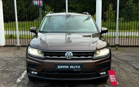 Volkswagen Tiguan II, 2017 год, 2 399 000 рублей, 2 фотография