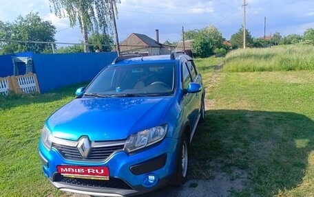 Renault Sandero II рестайлинг, 2017 год, 810 000 рублей, 1 фотография