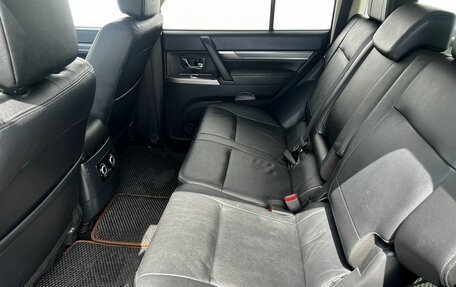 Mitsubishi Pajero IV, 2015 год, 2 700 000 рублей, 25 фотография