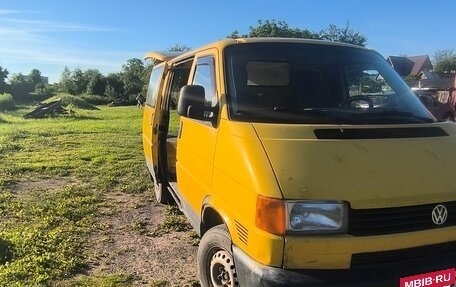 Volkswagen Transporter T4, 2000 год, 380 000 рублей, 2 фотография
