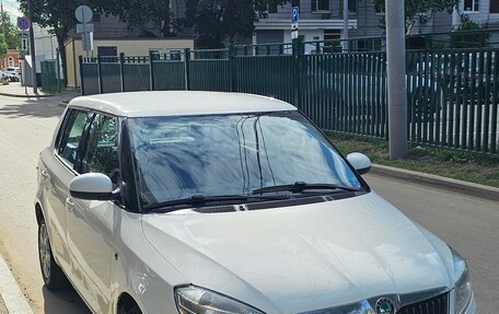 Skoda Fabia II, 2012 год, 650 000 рублей, 3 фотография