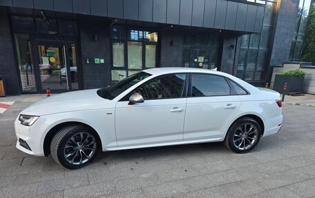 Audi A4, 2017 год, 2 300 000 рублей, 3 фотография