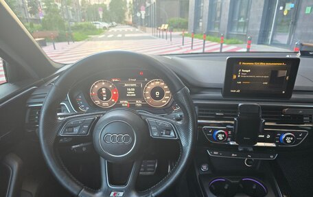 Audi A4, 2017 год, 2 300 000 рублей, 13 фотография