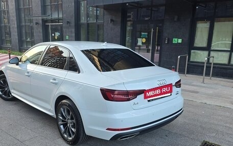 Audi A4, 2017 год, 2 300 000 рублей, 4 фотография