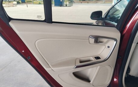 Volvo S60 III, 2011 год, 900 000 рублей, 14 фотография