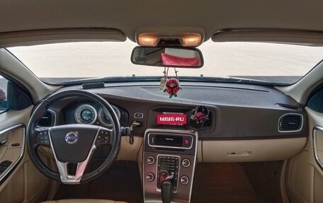 Volvo S60 III, 2011 год, 900 000 рублей, 7 фотография