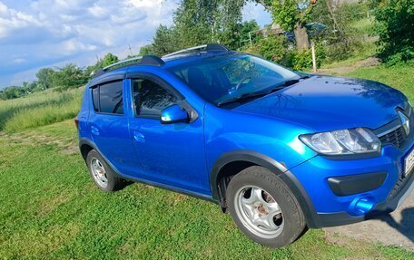 Renault Sandero II рестайлинг, 2017 год, 810 000 рублей, 3 фотография