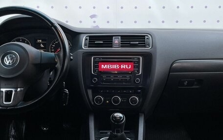 Volkswagen Jetta VI, 2014 год, 900 000 рублей, 16 фотография