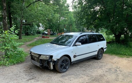 Volkswagen Passat B5+ рестайлинг, 2000 год, 160 000 рублей, 1 фотография