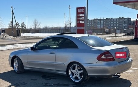 Mercedes-Benz CLK-Класс, 2002 год, 899 000 рублей, 4 фотография