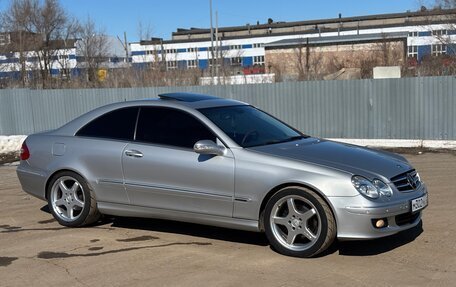 Mercedes-Benz CLK-Класс, 2002 год, 899 000 рублей, 9 фотография