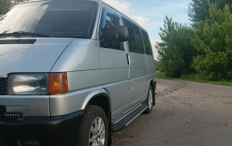 Volkswagen Transporter T4, 2002 год, 1 300 000 рублей, 2 фотография