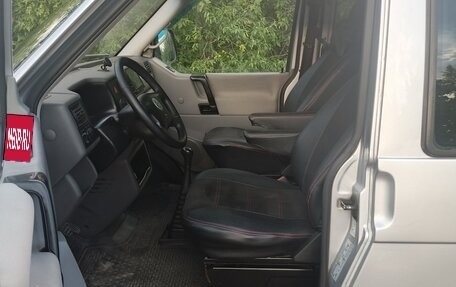 Volkswagen Transporter T4, 2002 год, 1 300 000 рублей, 9 фотография