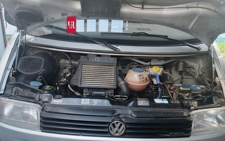 Volkswagen Transporter T4, 2002 год, 1 300 000 рублей, 21 фотография
