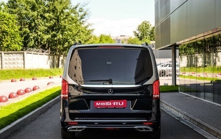 Mercedes-Benz V-Класс, 2018 год, 5 590 000 рублей, 8 фотография