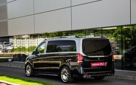 Mercedes-Benz V-Класс, 2018 год, 5 590 000 рублей, 9 фотография