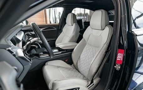Audi A8, 2022 год, 7 490 000 рублей, 19 фотография