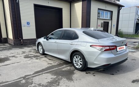 Toyota Camry, 2019 год, 3 100 000 рублей, 19 фотография