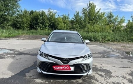 Toyota Camry, 2019 год, 3 100 000 рублей, 16 фотография