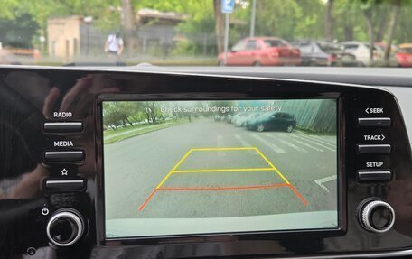 Hyundai Elantra, 2023 год, 2 500 000 рублей, 10 фотография