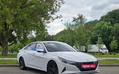 Hyundai Elantra, 2023 год, 2 500 000 рублей, 6 фотография