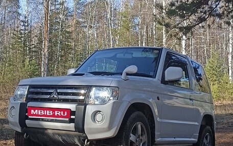 Mitsubishi Pajero Mini II, 2011 год, 850 000 рублей, 2 фотография