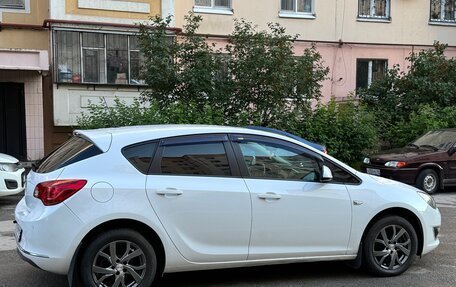 Opel Astra J, 2013 год, 750 000 рублей, 4 фотография