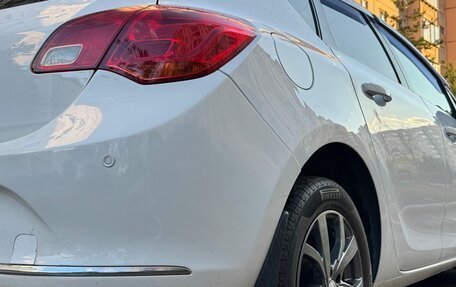 Opel Astra J, 2013 год, 750 000 рублей, 9 фотография