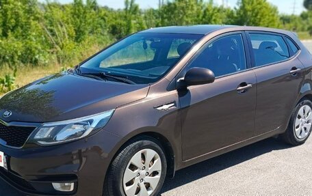 KIA Rio III рестайлинг, 2016 год, 900 000 рублей, 1 фотография