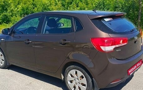 KIA Rio III рестайлинг, 2016 год, 900 000 рублей, 2 фотография