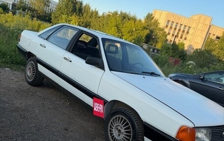 Audi 100, 1986 год, 137 000 рублей, 6 фотография
