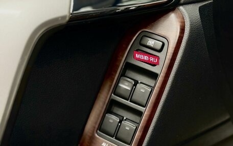 Toyota Land Cruiser Prado 150 рестайлинг 2, 2015 год, 3 897 000 рублей, 16 фотография