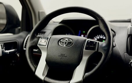 Toyota Land Cruiser Prado 150 рестайлинг 2, 2015 год, 3 897 000 рублей, 17 фотография