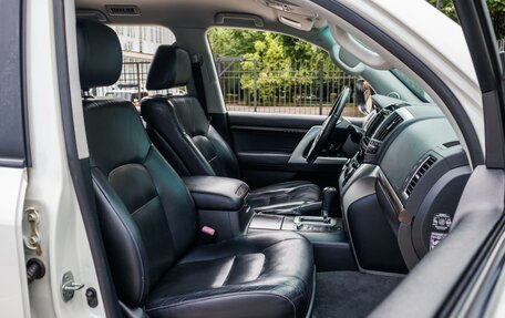 Toyota Land Cruiser 200, 2012 год, 3 199 000 рублей, 12 фотография
