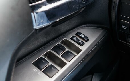 Toyota Land Cruiser 200, 2012 год, 3 199 000 рублей, 31 фотография