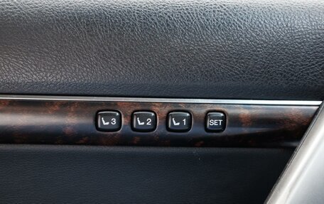 Toyota Land Cruiser 200, 2012 год, 3 199 000 рублей, 32 фотография
