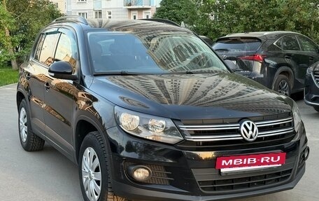Volkswagen Tiguan I, 2015 год, 945 000 рублей, 3 фотография