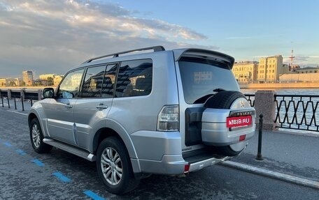 Mitsubishi Pajero IV, 2011 год, 1 950 000 рублей, 6 фотография