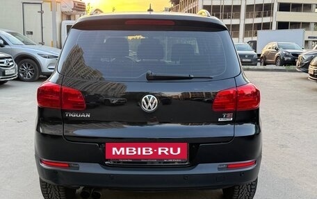 Volkswagen Tiguan I, 2015 год, 945 000 рублей, 7 фотография