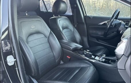 Infiniti Q30, 2016 год, 2 100 000 рублей, 13 фотография