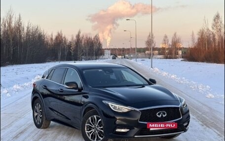 Infiniti Q30, 2016 год, 2 100 000 рублей, 3 фотография