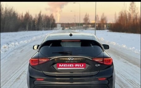 Infiniti Q30, 2016 год, 2 100 000 рублей, 6 фотография