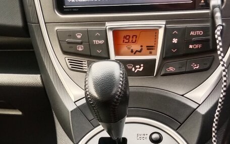 Toyota Ractis II, 2012 год, 1 350 000 рублей, 5 фотография