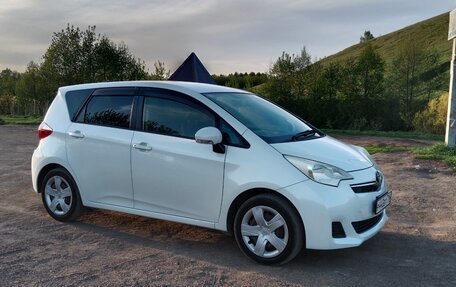 Toyota Ractis II, 2012 год, 1 350 000 рублей, 2 фотография