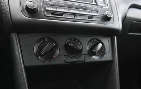 Volkswagen Polo VI (EU Market), 2019 год, 955 000 рублей, 10 фотография