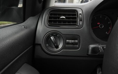 Volkswagen Polo VI (EU Market), 2019 год, 955 000 рублей, 13 фотография