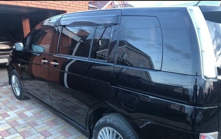 Toyota ISis I, 2011 год, 1 100 000 рублей, 11 фотография