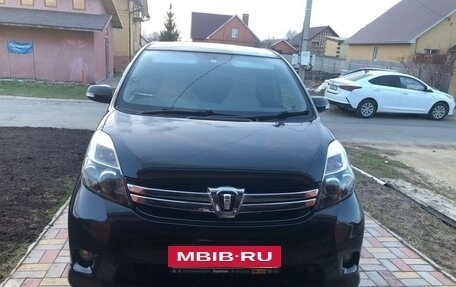 Toyota ISis I, 2011 год, 1 100 000 рублей, 30 фотография